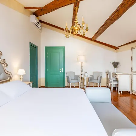 Boutique Hotel Villa Sostaga Gargnano Exterior photo