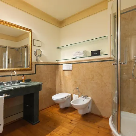 Boutique Hotel Villa Sostaga Gargnano Exterior photo