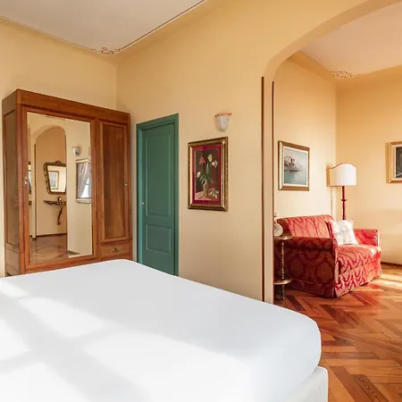 Boutique Hotel Villa Sostaga Gargnano Exterior photo