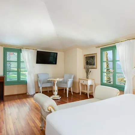 Boutique Hotel Villa Sostaga Gargnano Exterior photo