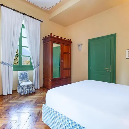 Boutique Hotel Villa Sostaga Gargnano Exterior photo