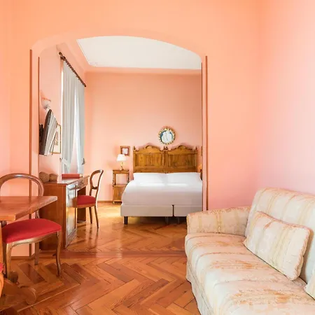 Boutique Hotel Villa Sostaga Gargnano Exterior photo