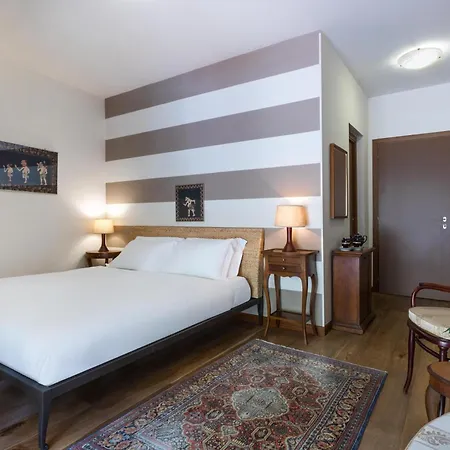 Boutique Hotel Villa Sostaga Gargnano Exterior photo
