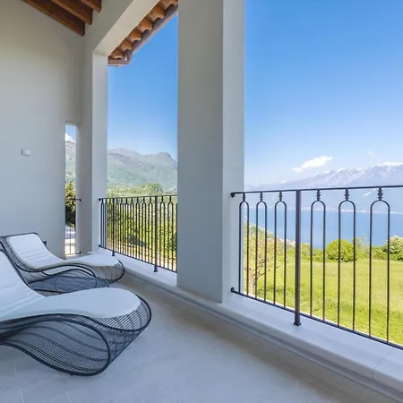 Boutique Hotel Villa Sostaga Gargnano Exterior photo