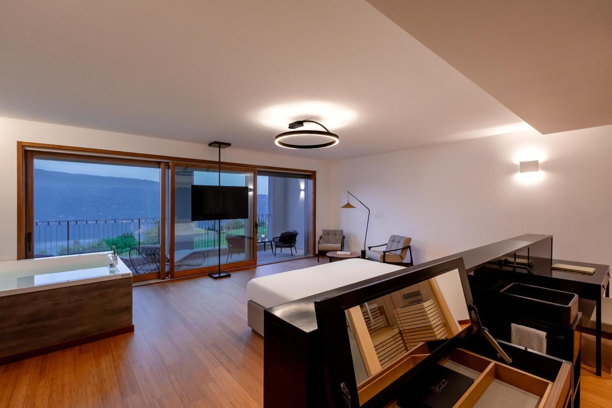 Boutique Sostaga 5*