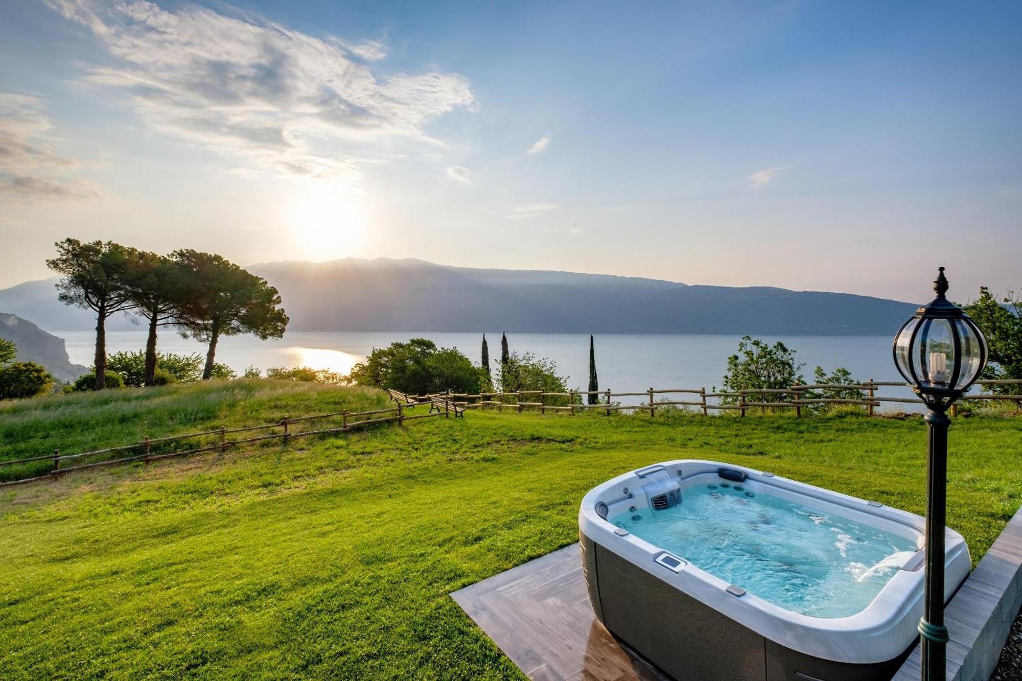 Boutique Sostaga Hotel Gargnano